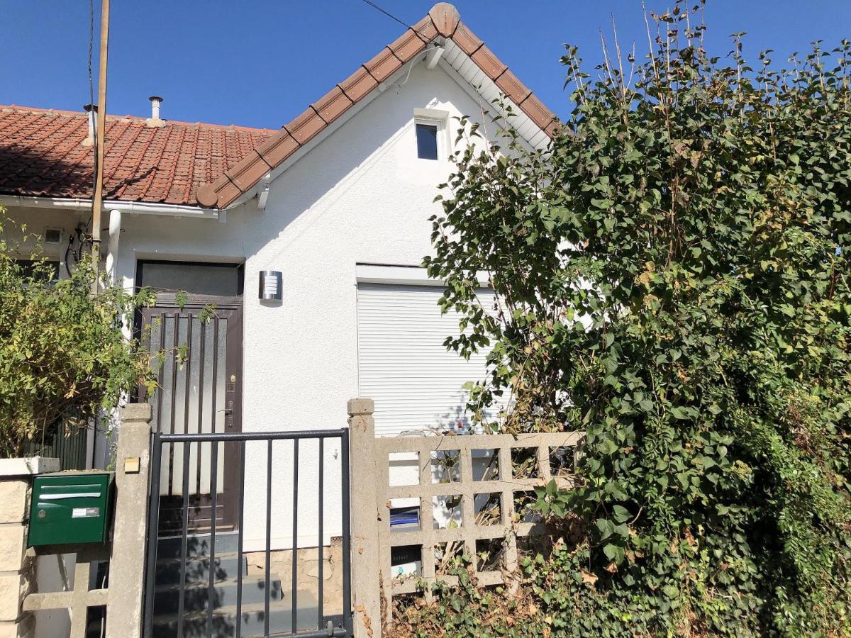 Petite Maison Avec Jardin Dans Banlieue De Paris Cormeilles-en-Parisis Εξωτερικό φωτογραφία